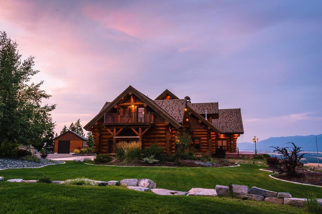 Coyote Bluff Estate Bed & Breakfast Somers Exterior photo